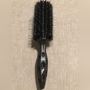 New YS Park Round brush T-1